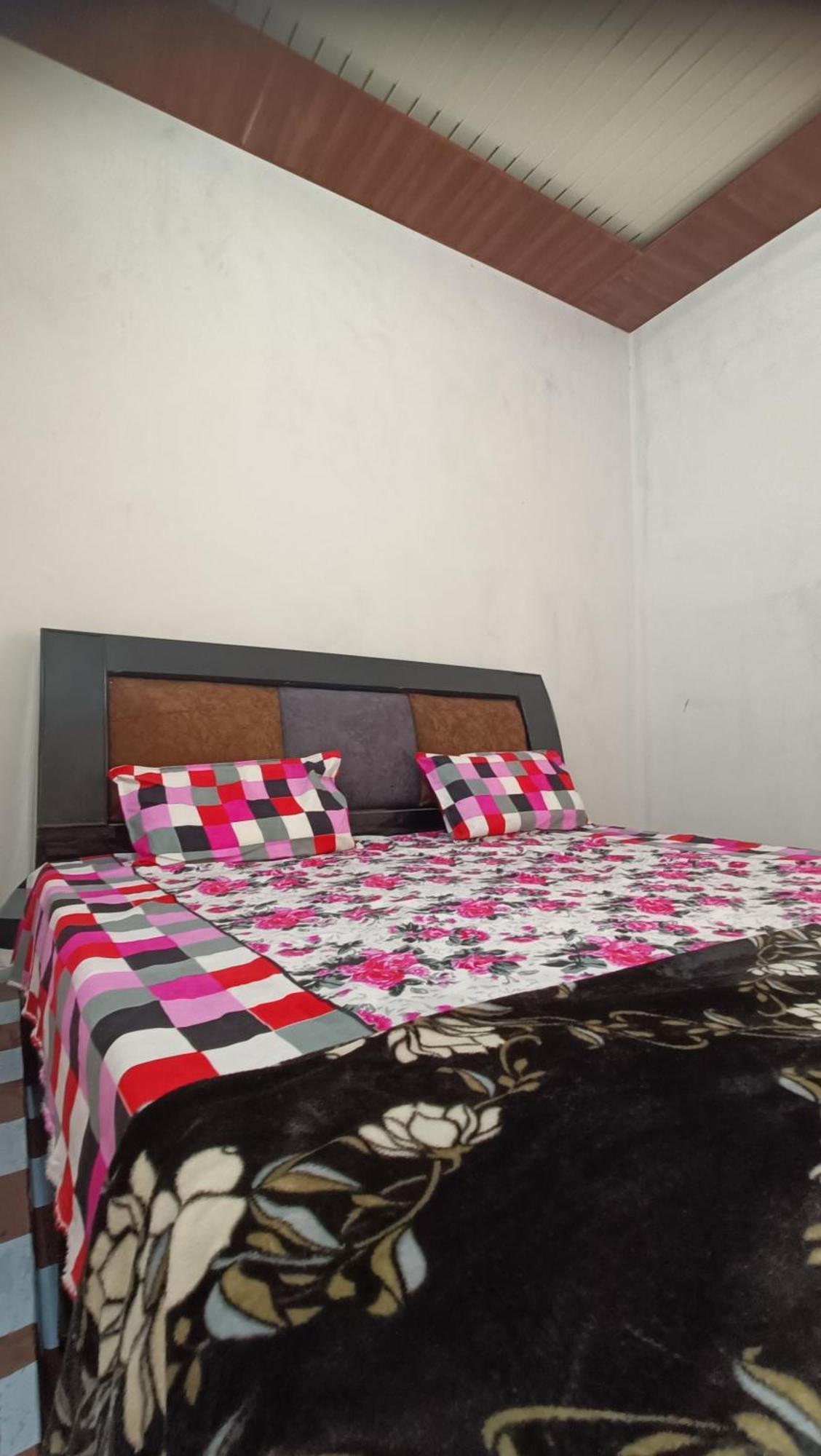 Keshav Narayan Home Stay 马图拉 外观 照片